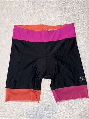 SLS3 Women’s Colorblock Triathlon Shorts - Black with Pink & Orange Waistband